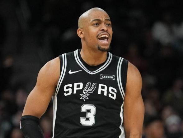 场均4分3板！五场总决赛下来，超级第六人的身价彻底打没了。

2026年NBA总