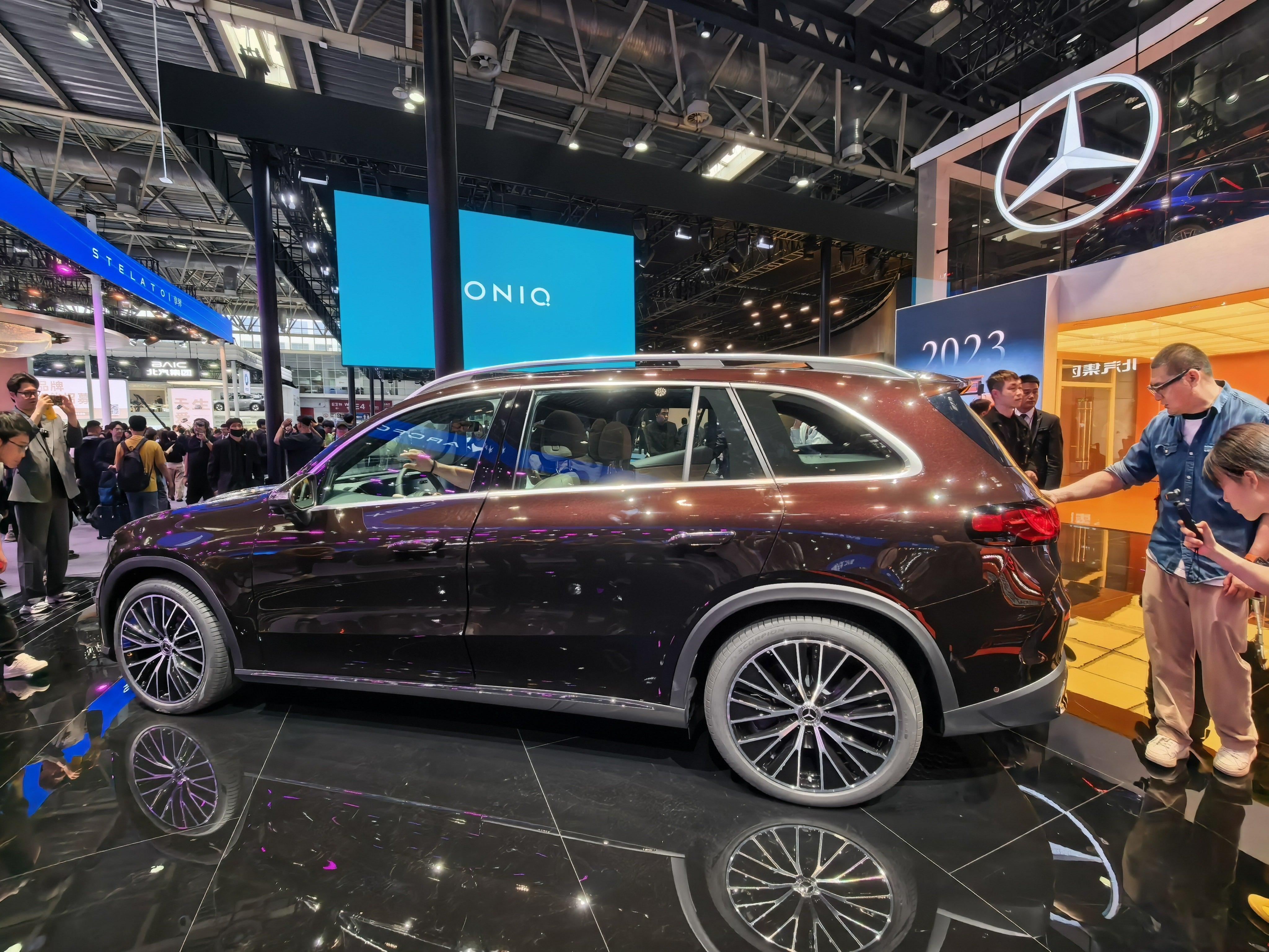 来北京车展，看到奔驰好多车，好复古，每一辆都好酷奔驰向未来 奔驰140年 202