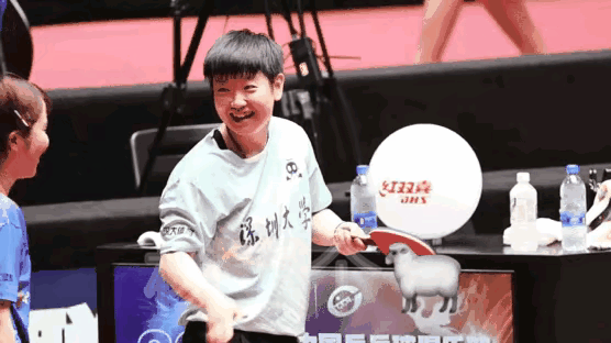 莎莎/平野美宇组合最终还是赢了！
莎莎和平野美宇组合首次搭档双打，加之语言障碍，