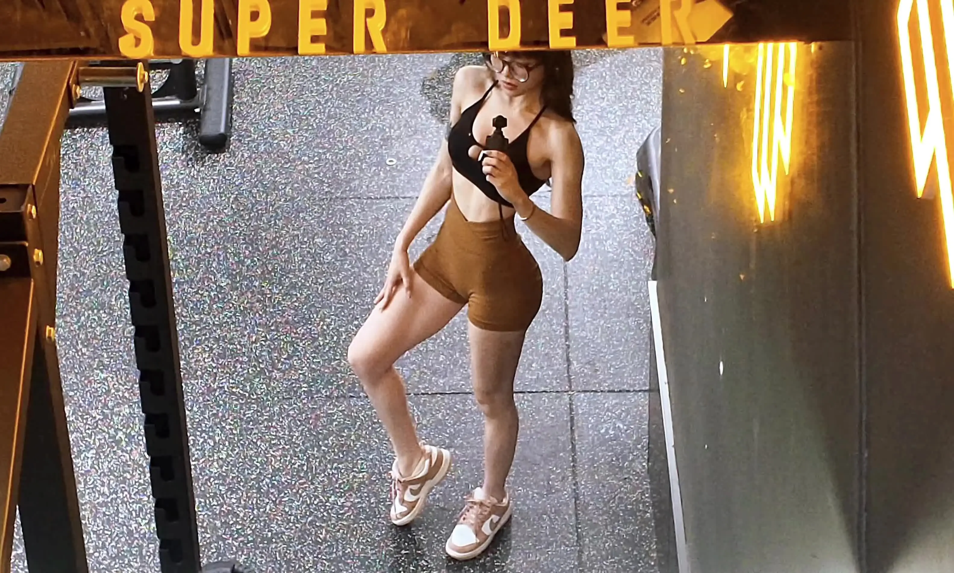 不要盲目使用不属于你的重量 不属于你就是不属于你 就像她一样