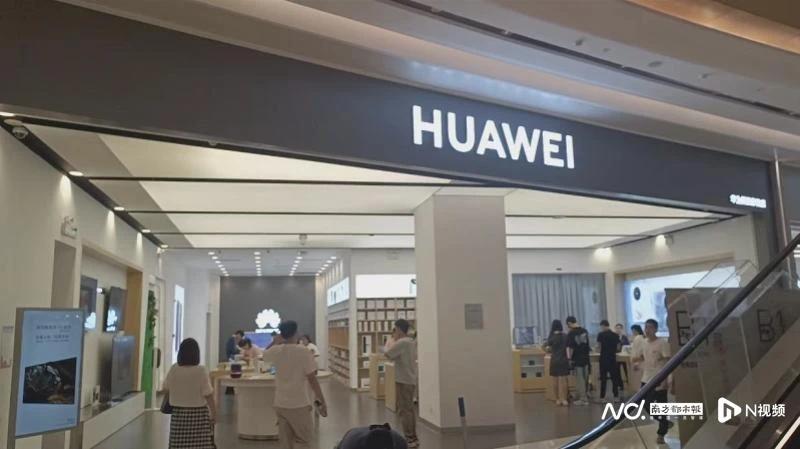 【接近人士称#华为线下门店没有P70盲订活动##华为P70或不举办发布会直接上线