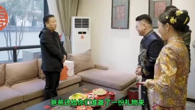这位父亲的“嫁妆”，刷爆全网！没有金银珠宝，却最动人！

刷到甘肃这场婚礼，我直