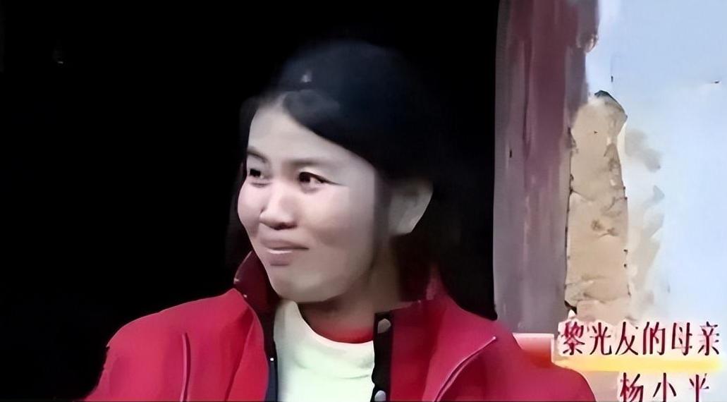 2000年，63岁大爷，收留16岁女孩当老婆，不久后生下1子。谁知，13年后，7