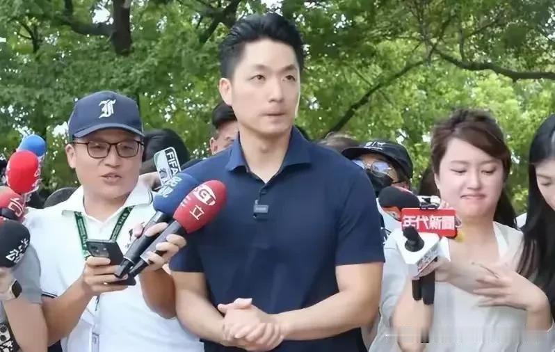 台北市市长选举最新民调出来了。
台湾TVBS民调中心昨公布最新台北市长选战民调，