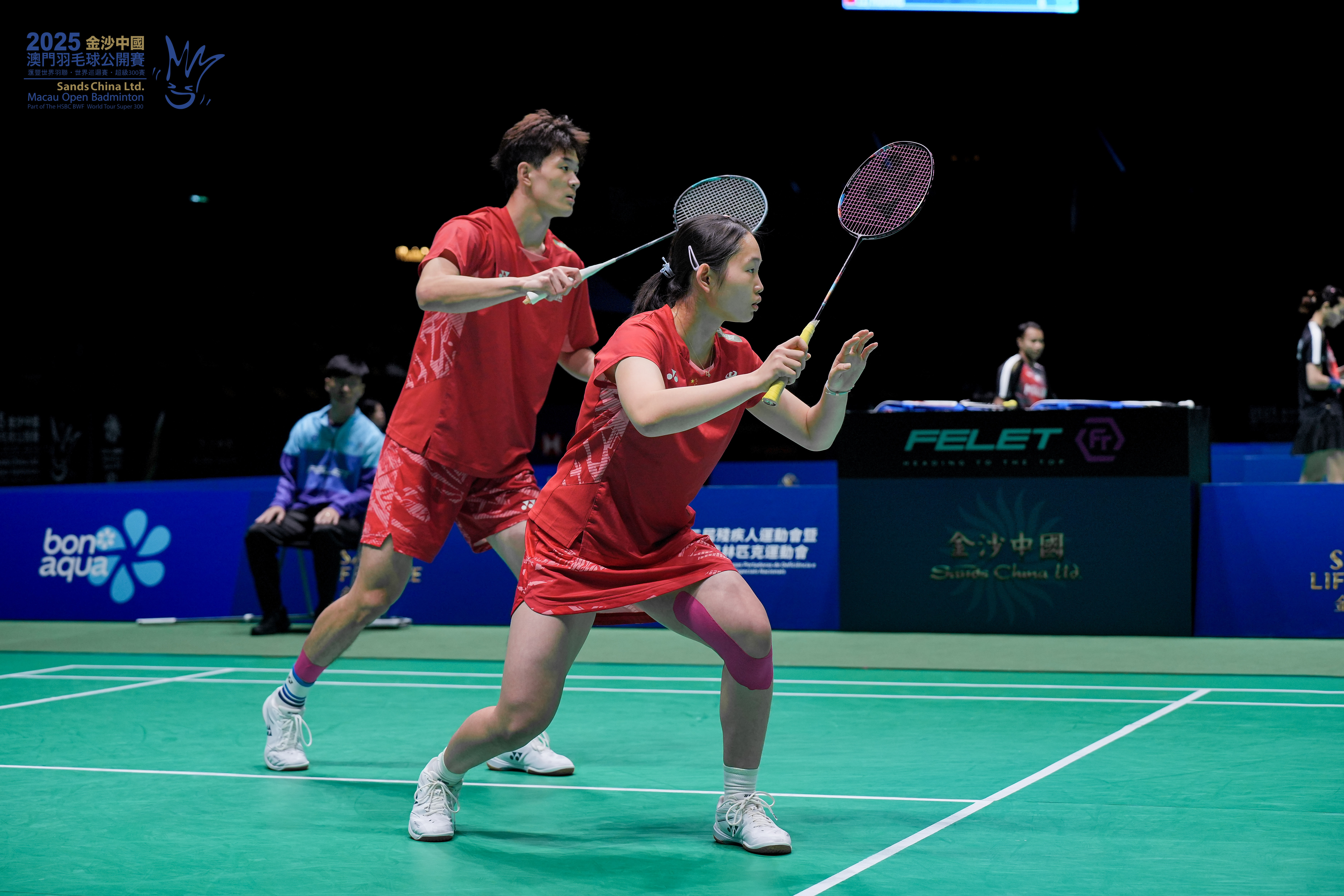 资格赛首轮：李泓毅/黄可欣🇨🇳 21-12、21-13 🇪🇸弗兰科/希门