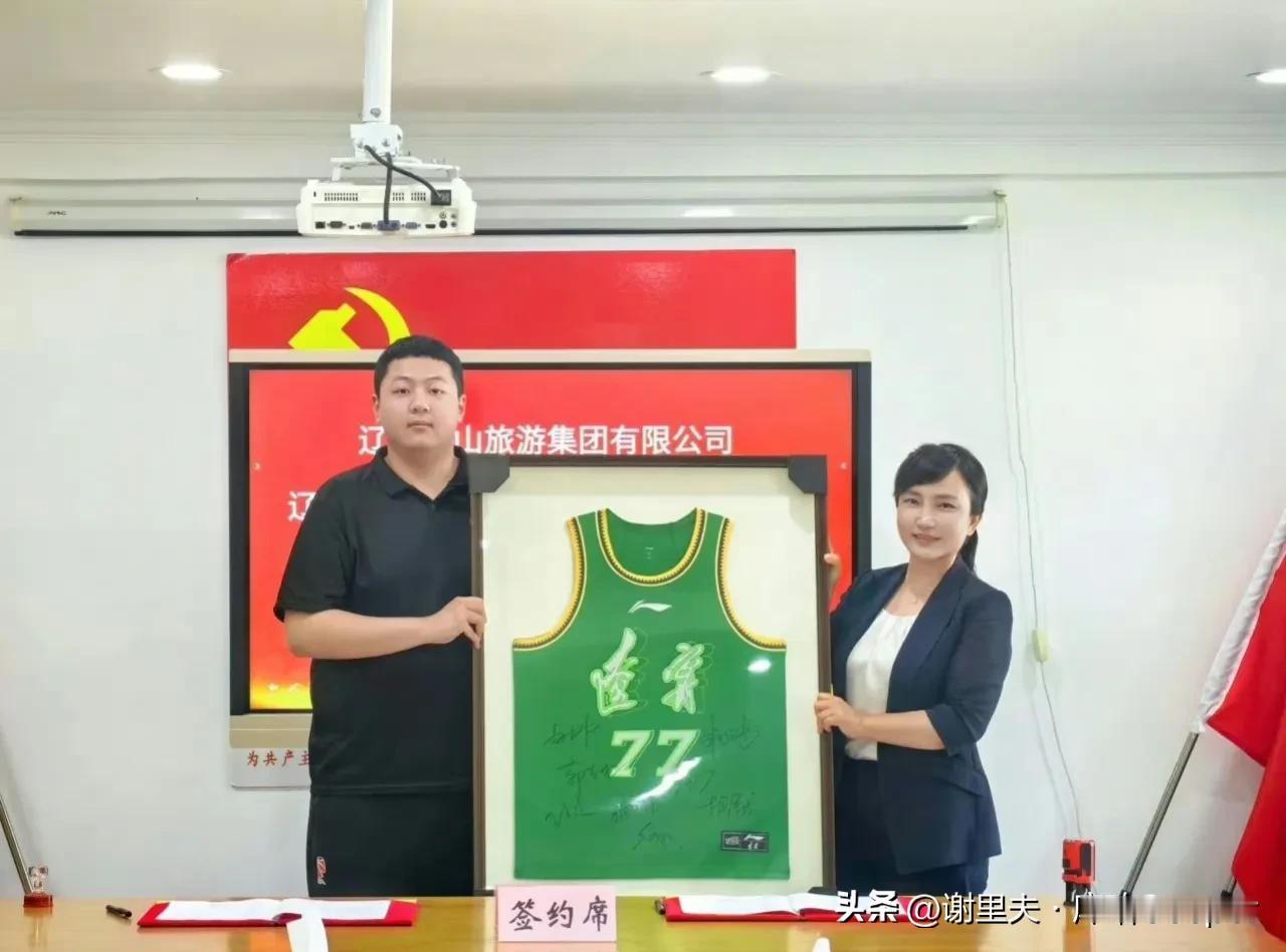 辽宁男篮总经理太智慧，用优先续约权锁住库珀，广东男篮别惦记了！媒体人透露：辽宁男
