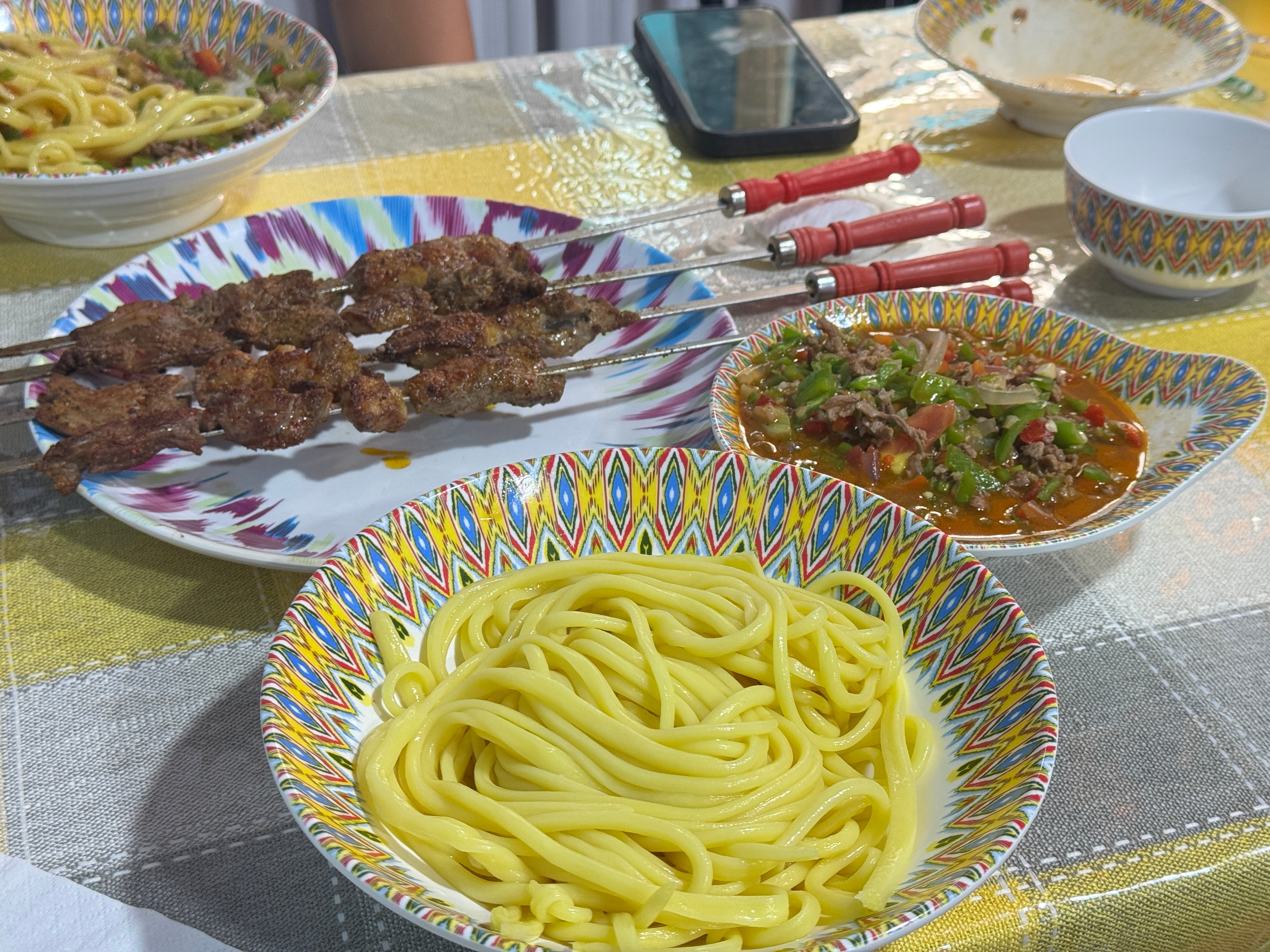 为什么伊宁这么热！怀念大草原！闭关两天玩不动了雨丝的日常 伊宁市