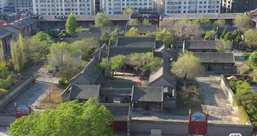哈尔滨萧红故居！这里是民国才女萧红的出生地，坐落在呼兰区，环境安静又有韵味。
 