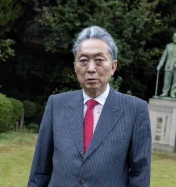 日本前首相曾提醒高市，当年中国免掉千亿赔款，是因给日本立了个死规定，这笔钱按当时