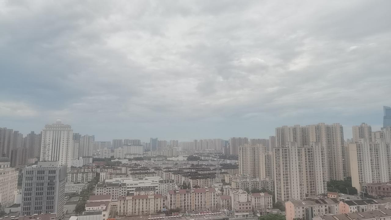 【无锡房产的新变化】
和上海，深圳一样，豪宅秒光，这也许就是富人的通病。
另外3