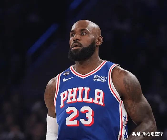 恭喜！詹姆斯开胡了

NBA揭幕战首节76人23-25尼克斯，詹姆斯首节中段篮下