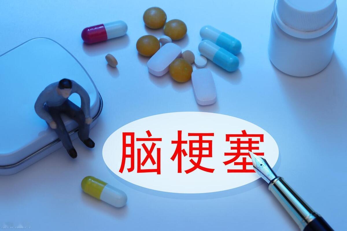 无端端有5种表现，十有八九是脑梗“求救”信号，尽早查CT

脑梗是一种较为严重的
