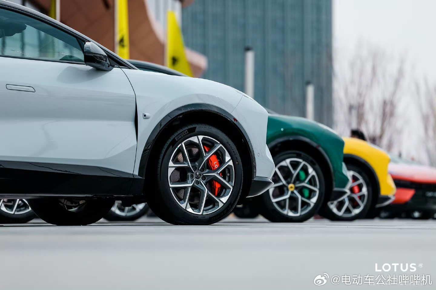 操控上的强者、空气动力学的极致追求者莲花跑车，给莲花FOR ME用上了最新智能化