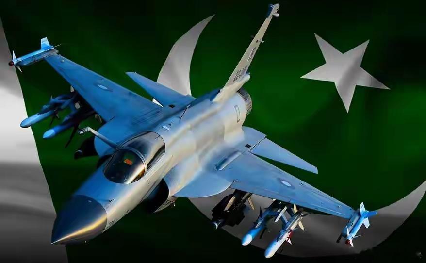 枭龙战机进入伊朗领空，巴基斯坦动了真格，穆杰塔巴的口风也变了4月9日中东媒体报道