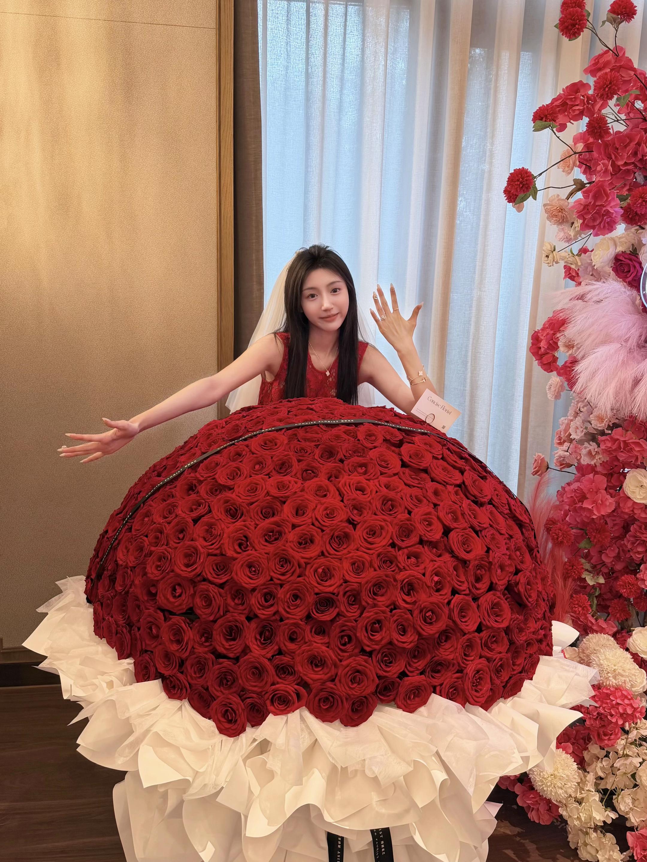 家庭幸福 爱至圆满 身在福中也知福。