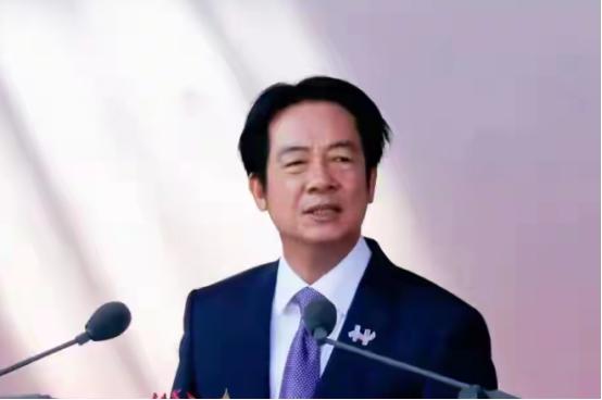 赖清德还在嘴硬拒绝统一？对不起，大陆已经按下了“快进键”！一天两项制裁敲打美国，