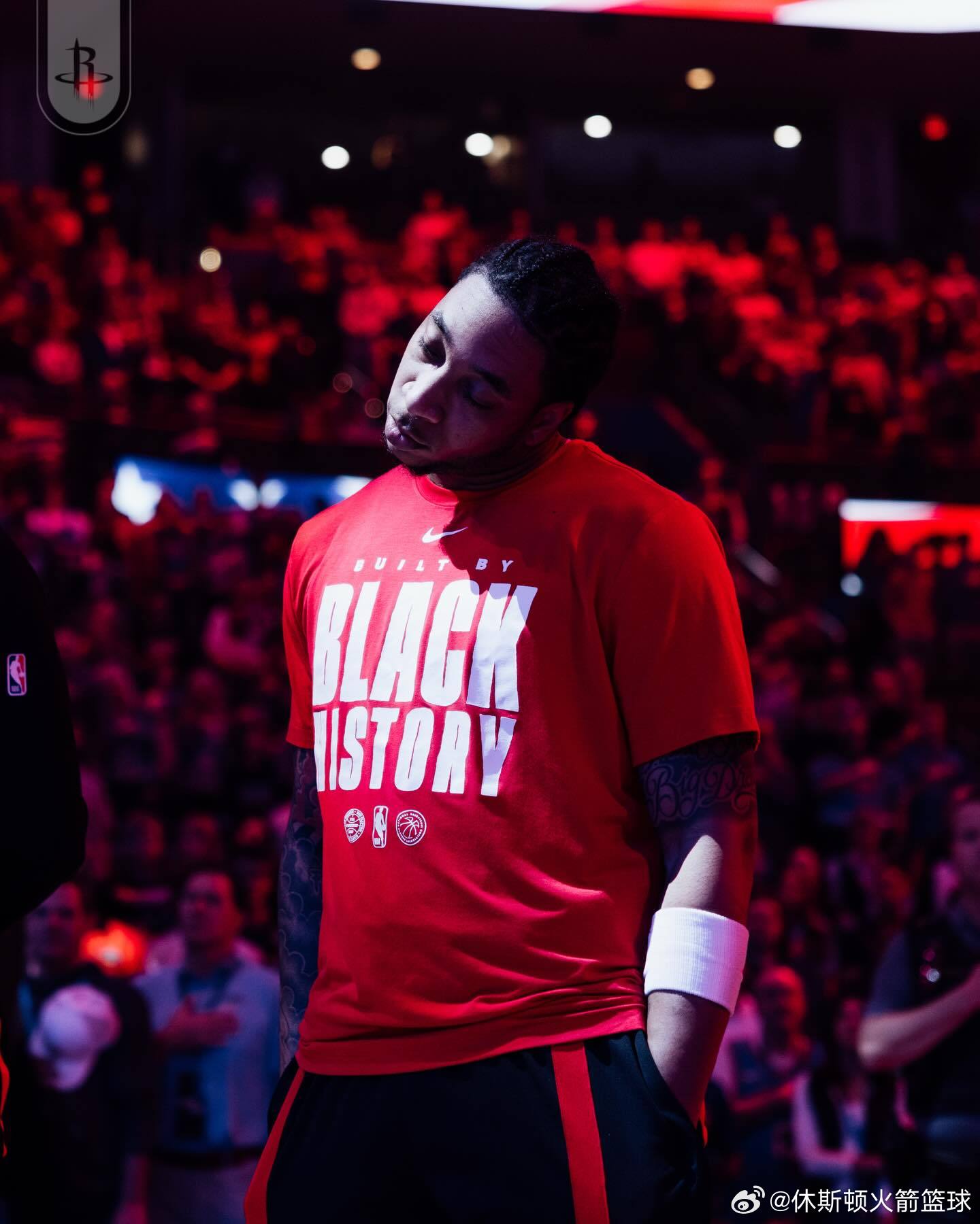 休斯顿火箭队的双向合同球员，只要球队阵容中标准合同球员少于15人，就只剩15场比