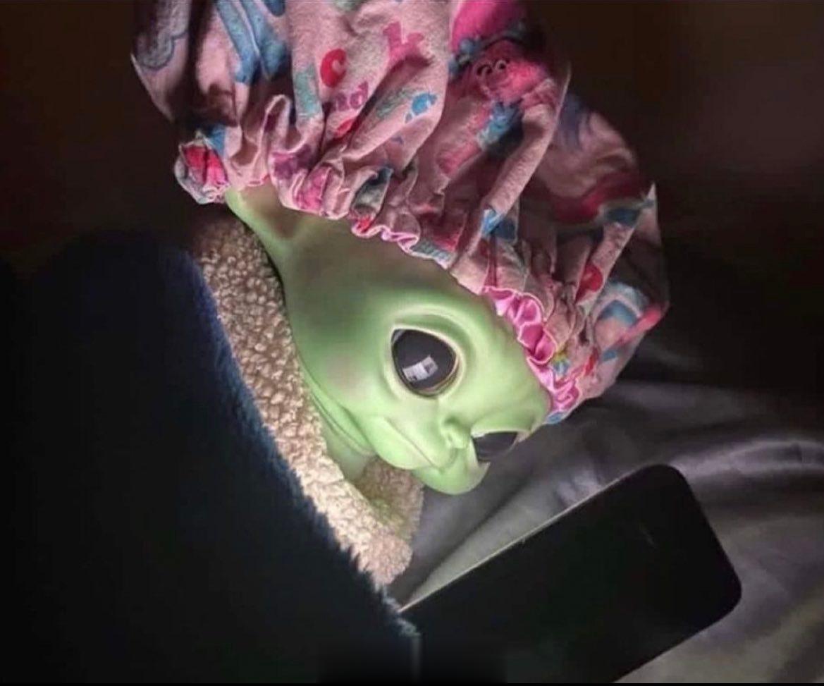 我：我需要调整我的睡眠时间表凌晨 3 点的我： ​​​
