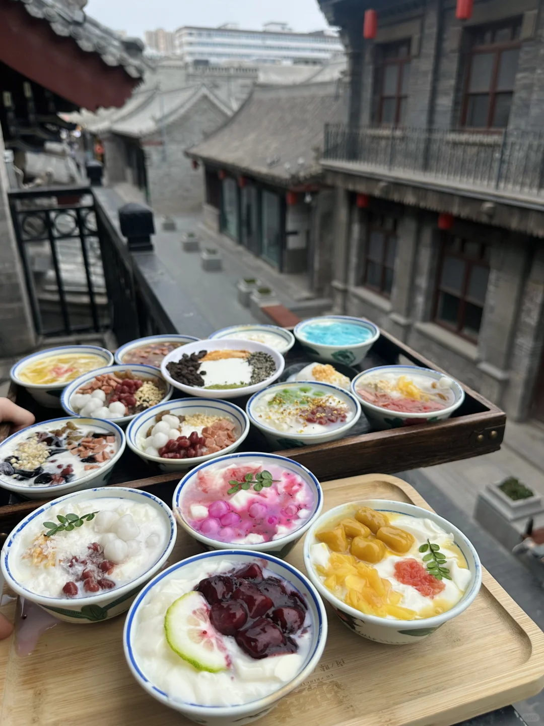 真的是太原！惊呆 这两大盘 都是免费吃到的…