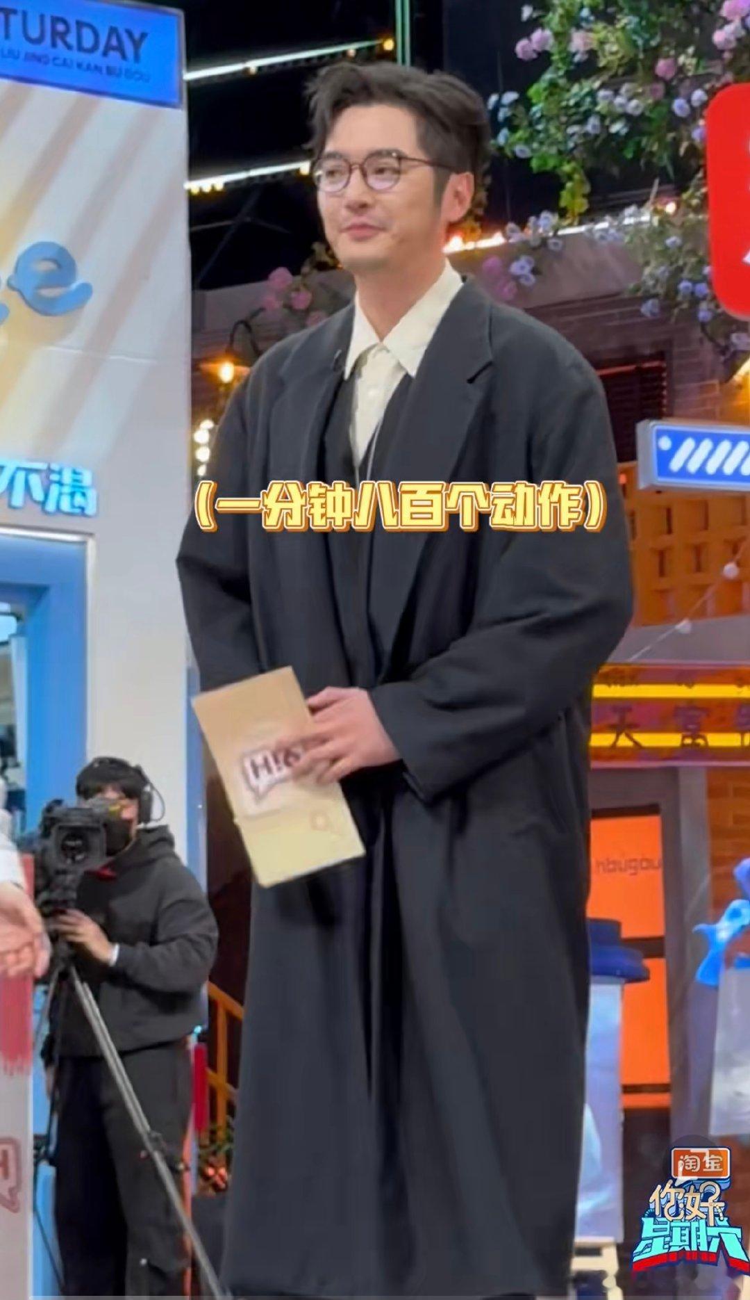 金世佳[超话]  金世佳社恐i人上好六具像化 金世佳社恐的模样，像极了我们生活中