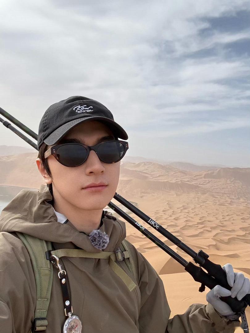 什么？林一同一角度也能出片😎林一旅行拍照姿势林一男大赛道没输过