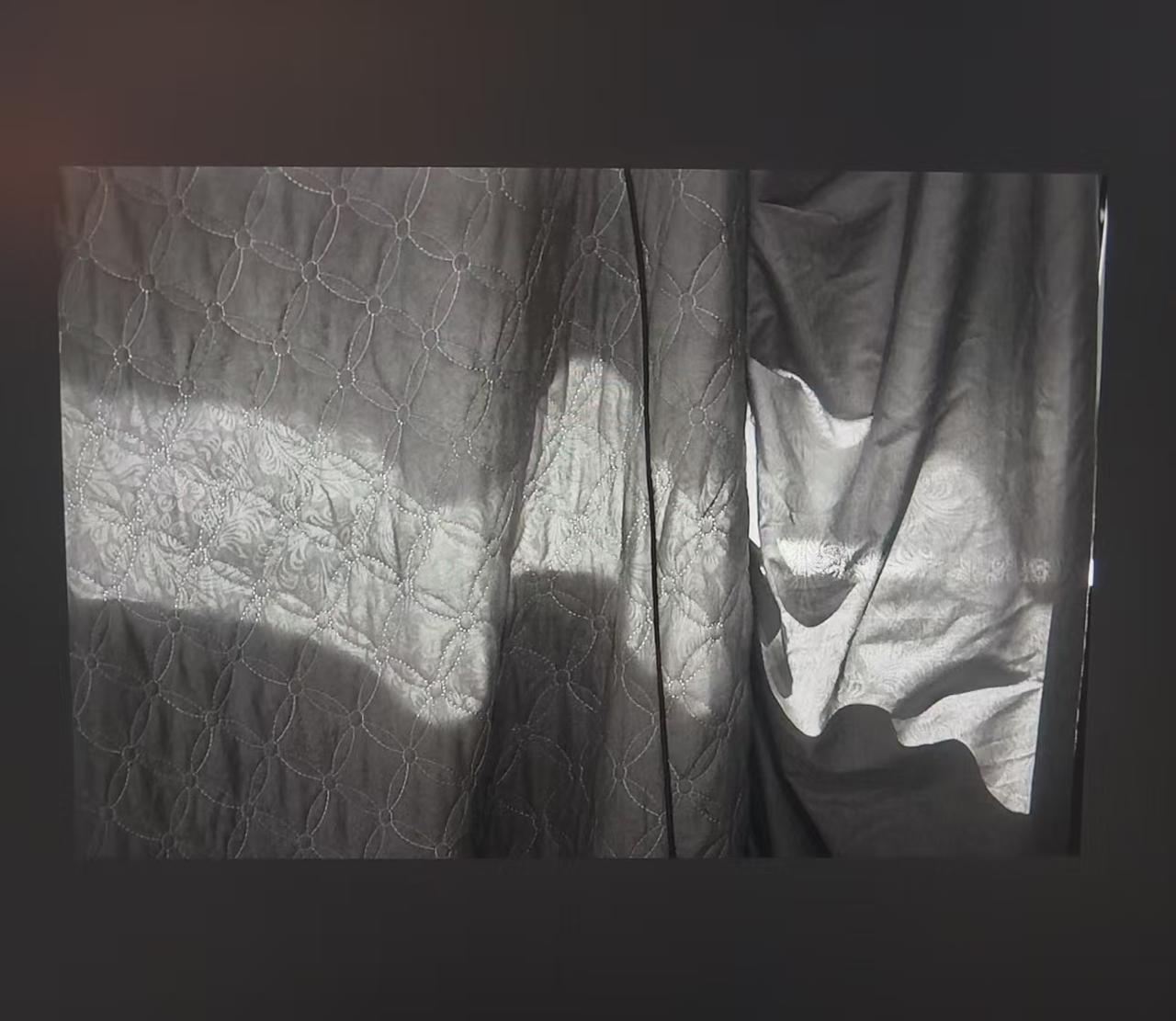 目击道存/心照神交，夏天的诗。
​
​生活中，无处不诗意不美感，一块床单，
​只