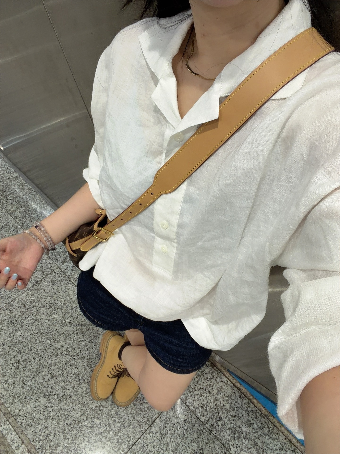 Day2，猛猛翻衣柜中。发财穿搭 ​​​