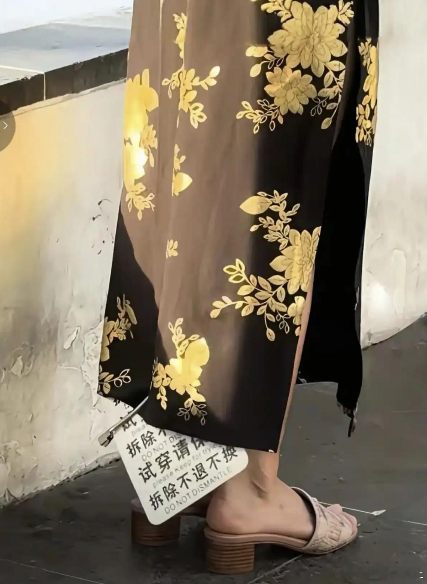 女子121件衣服掉包退货  健身房里正跑步呢，警察来了！北京这姐们，121件新衣