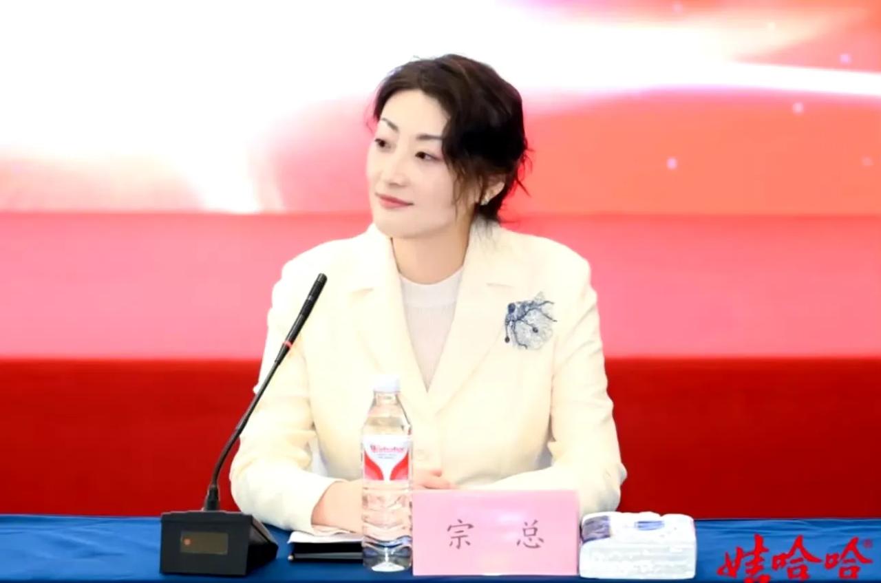 宗馥莉和宗庆后的侧室杜建英，到底谁没按照协议办事？谁的位置摆错了？谁下手更狠？
