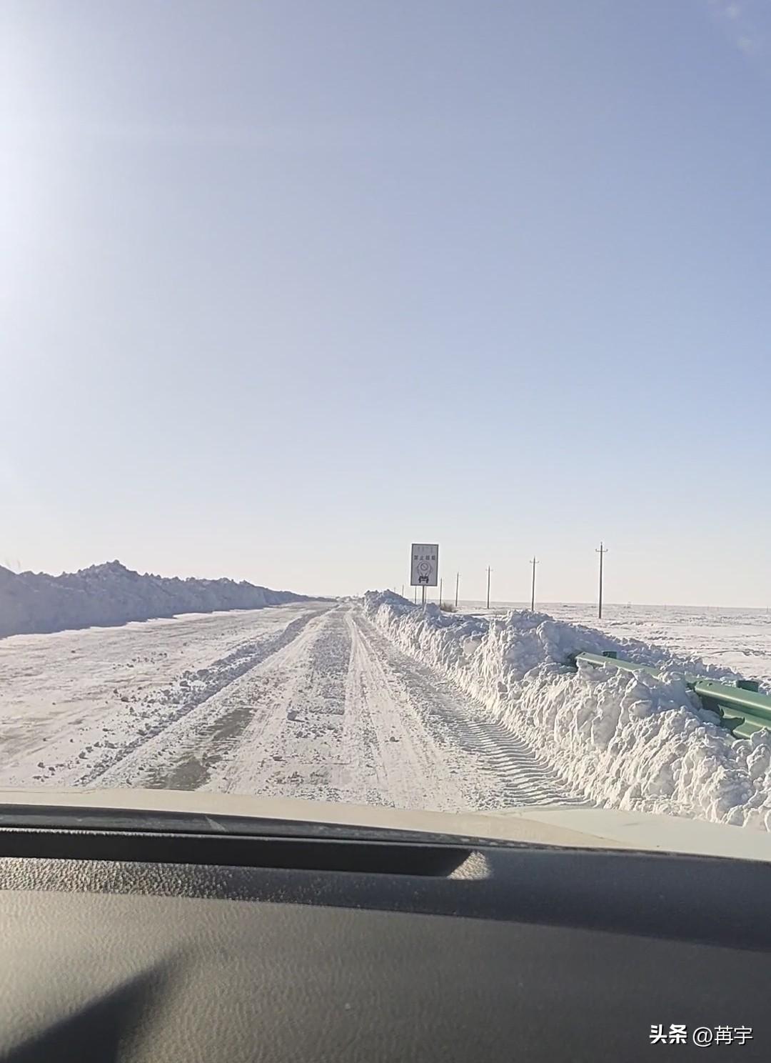 带大家瞧瞧我这儿的大雪，没想到过个年还有意外之喜下大雪天气 昨晚上又下雪了 大雪
