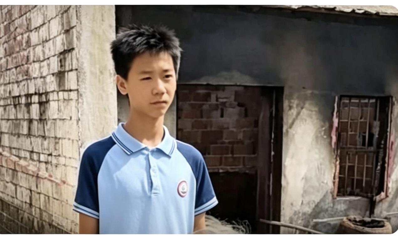 广东湛江13岁少年冲入火海救出88岁老人：本来抱不动，但在绝境中可以爆发出无穷无