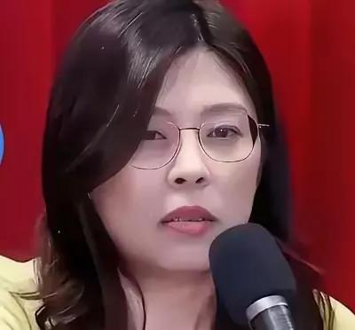 金门县长陈福海公开放话：金门全县上下，从老人到小孩，没一个人反对直通厦门机场的大