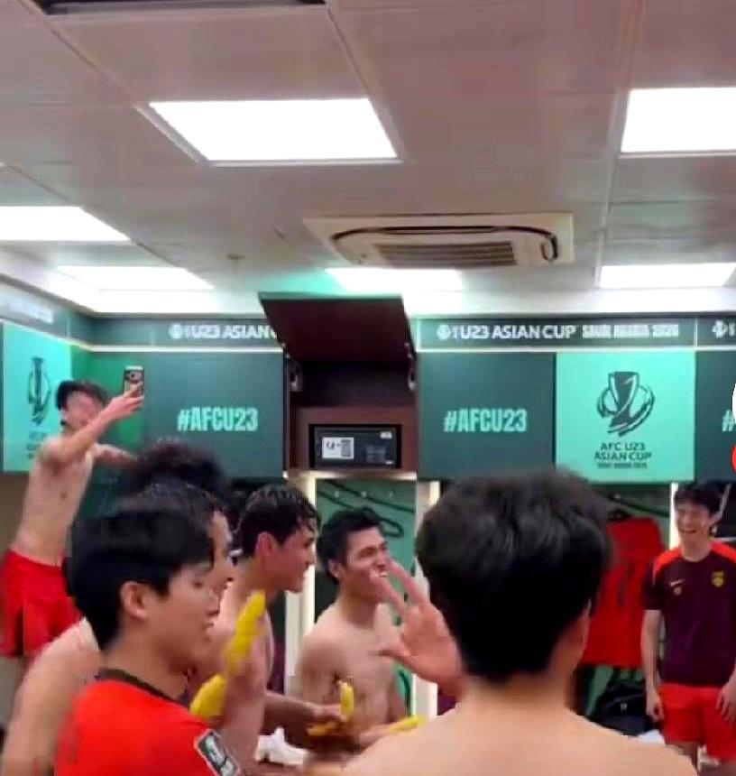 3500块一个月，在乌鲁木齐的大街上卖玉米，冻得直哆嗦，谁能想到，这就是后来年薪