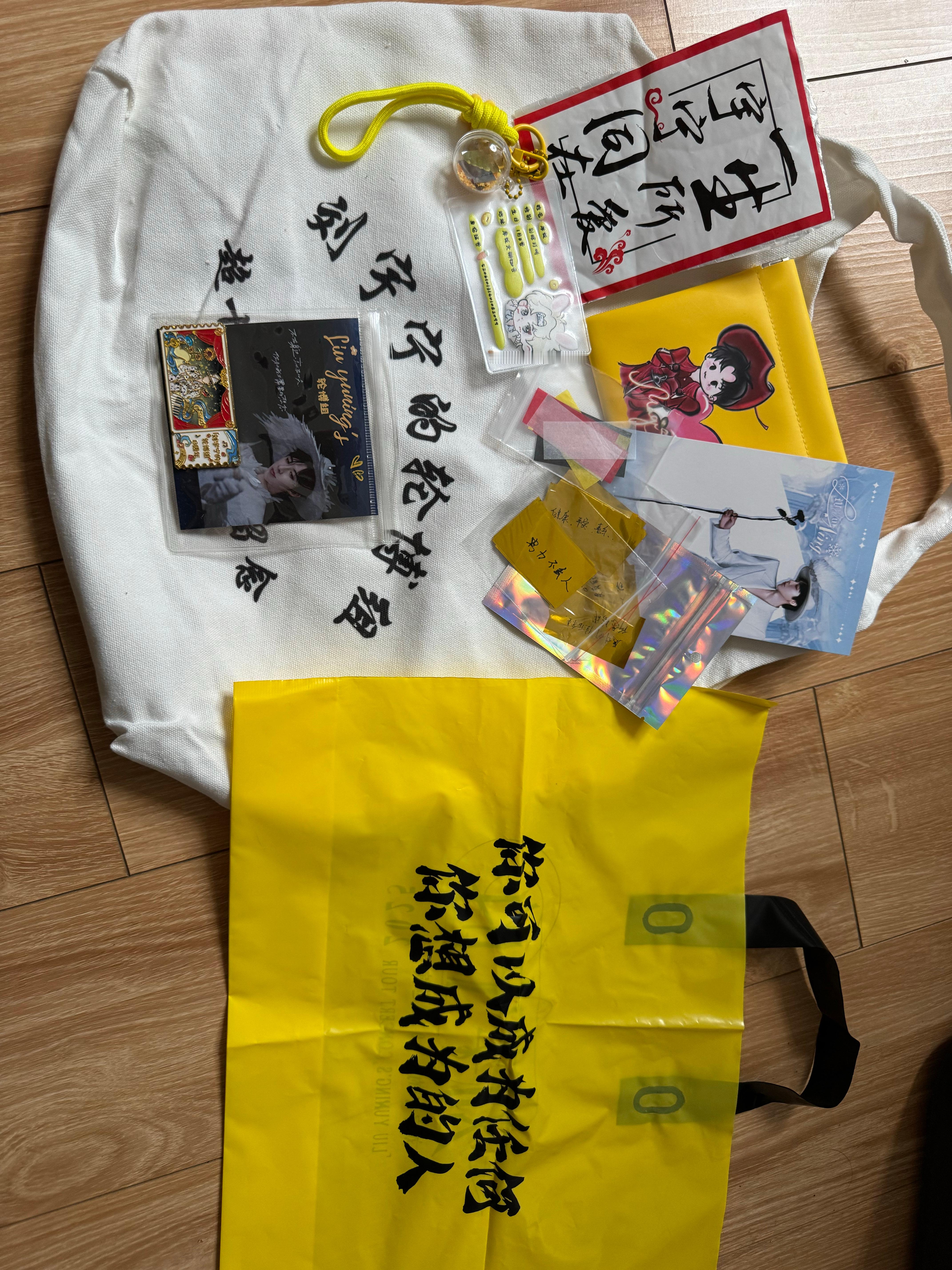 跟着轮子混一天吃九顿欢迎来到数据组彩虹糖实习：MDXDLYN  CAT 实习苹果