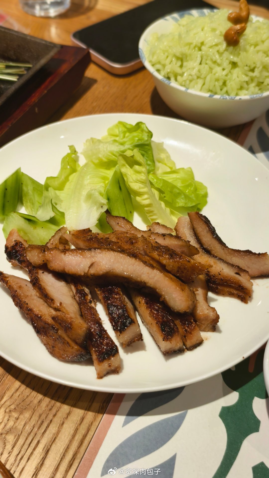 吃个还不错的泰兰德饭再买几个小面包回家 大连