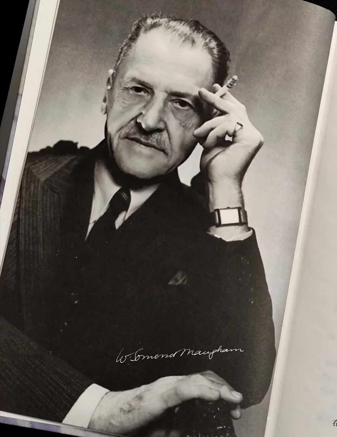 毛姆太会写了❗一个出軌女性的觉醒之路
-
毛姆的名著《面纱》讲述了一位名叫姬蒂（