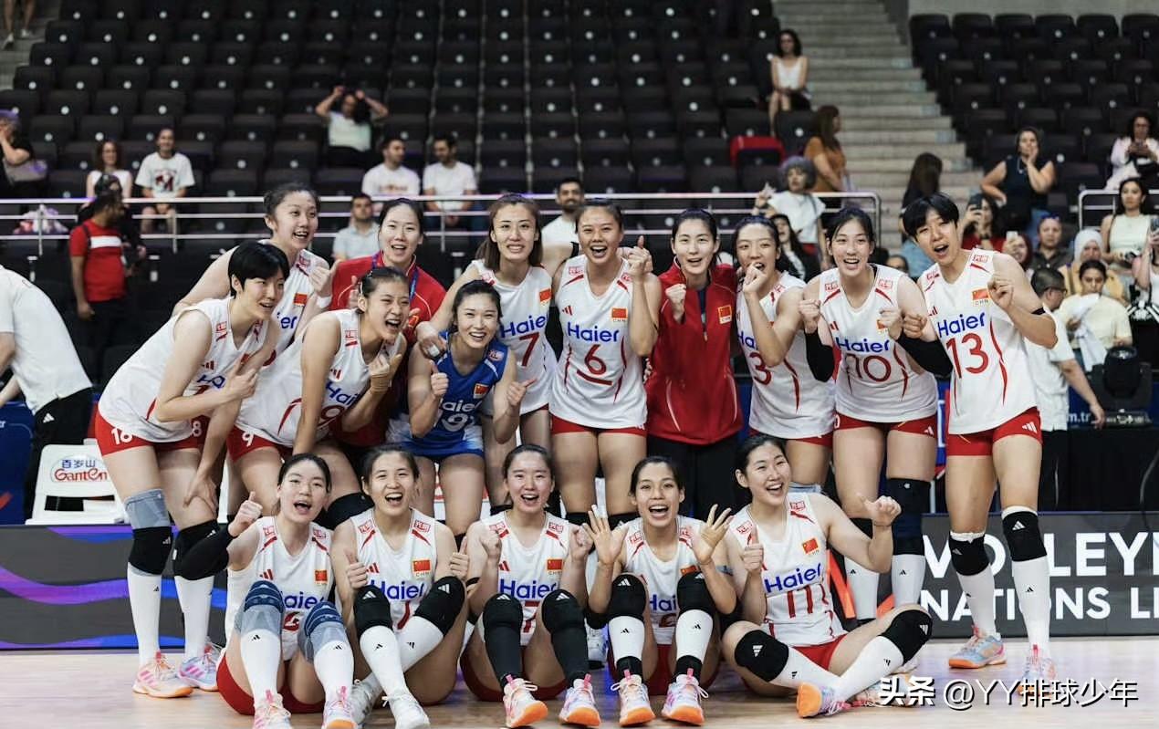 【中国女排横扫法国夺世联赛五连胜】2026年世界女排联赛第二周土耳其安卡拉站，中