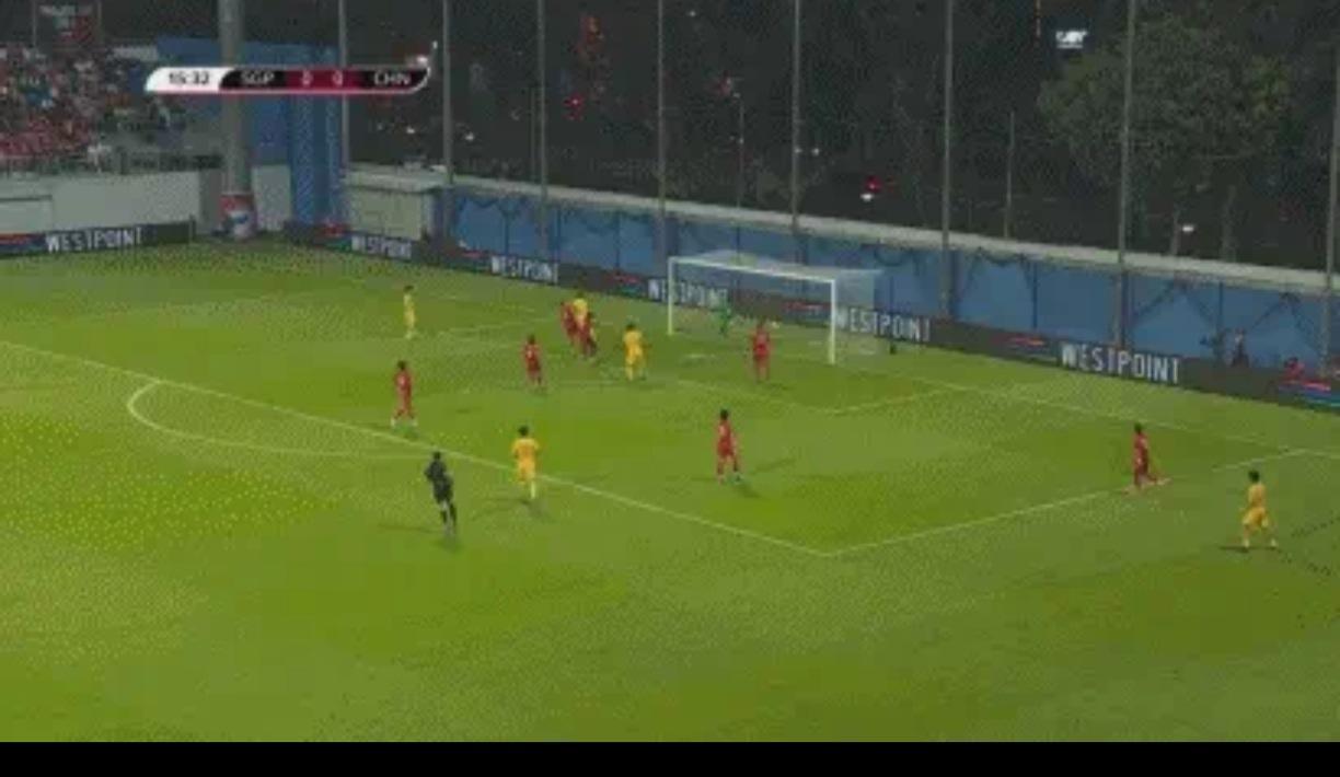 塞鸟冲顶！张玉宁点射！国足半场2：0领先新加坡！
流畅！国足踢得很流畅！
王珏栋