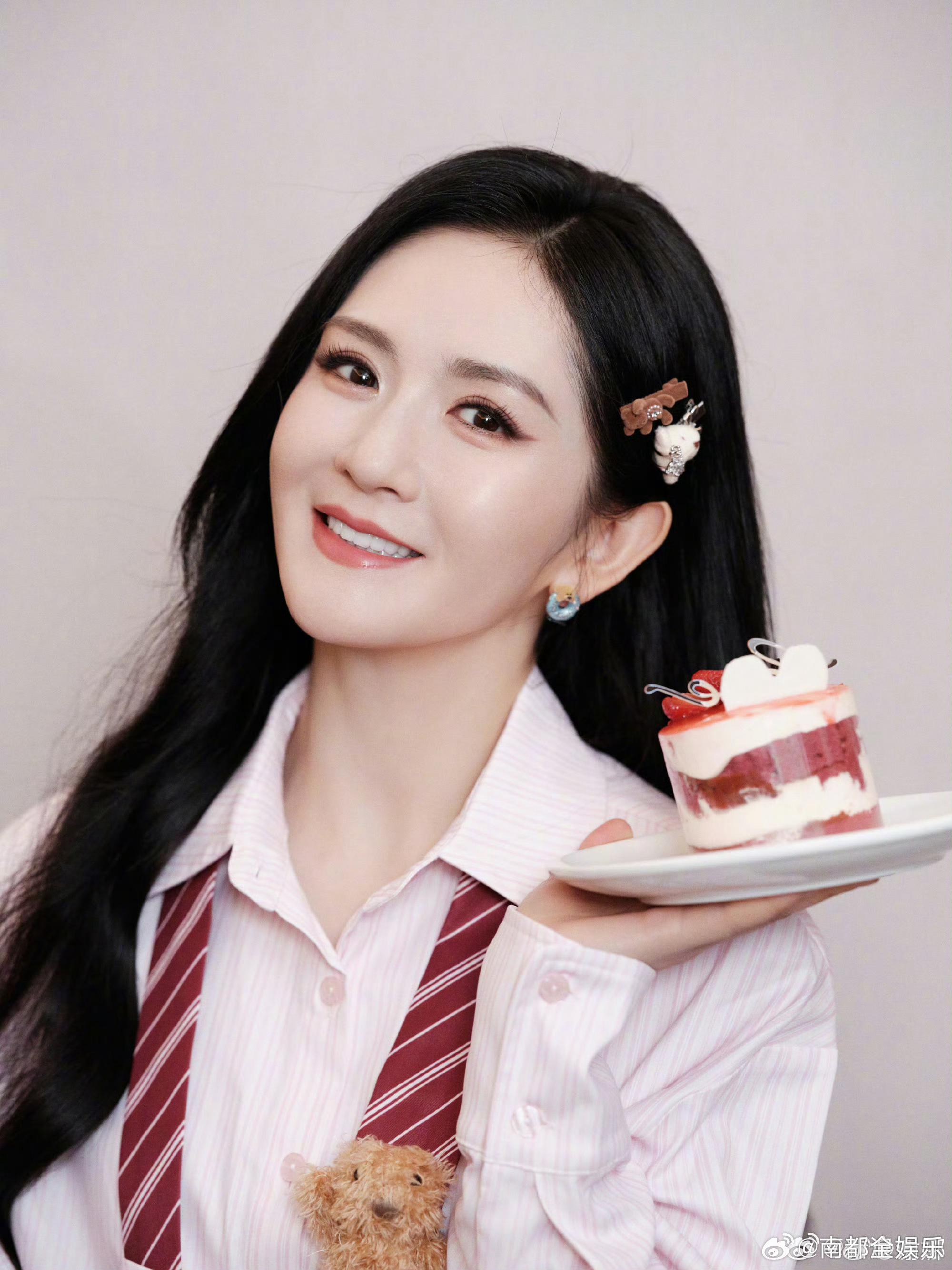 谢娜回应乘风直播节奏慢昨晚，《乘风2026》直播节奏慢、谢娜控场能力等话题引发讨