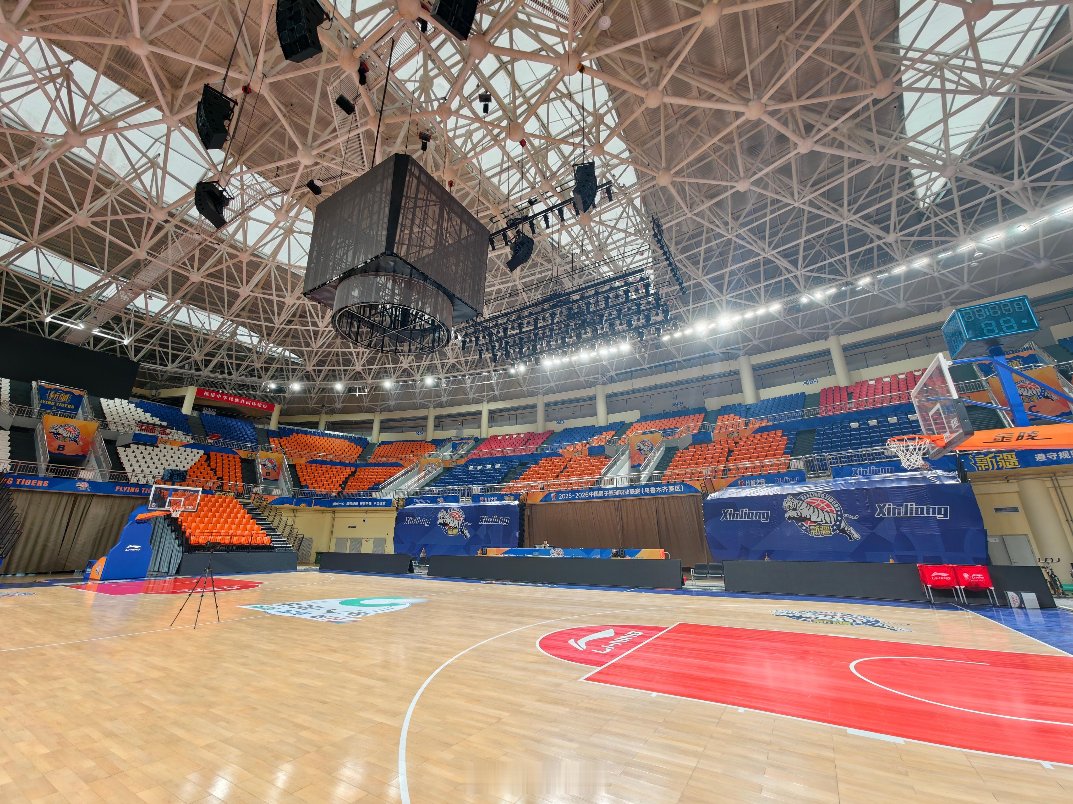 五一拍完男篮 昌吉接着拍女篮新疆男篮新疆女篮小卢篮球世界 昌吉