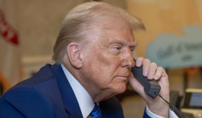 特朗普真的是等不及了，在跟中方的通话中直接表示，自己非常期待这次中国之旅。
 