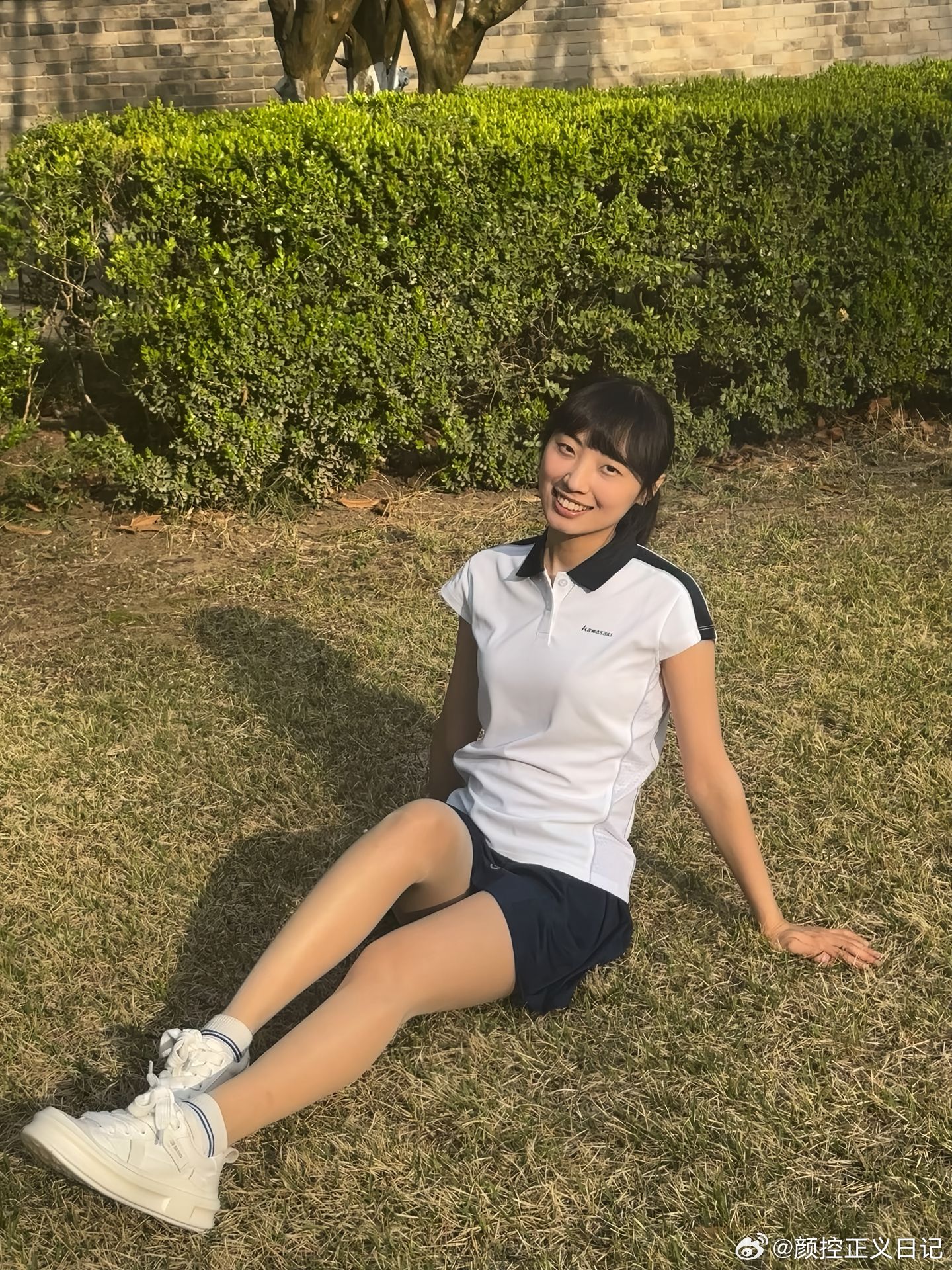 轻熟女神范儿 简单的美美女绘梦长廊