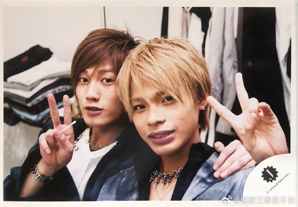 上田竜也：看完赤西的演唱会之后他突然给我打来了电话感觉他好像很想让我给他庆祝生日