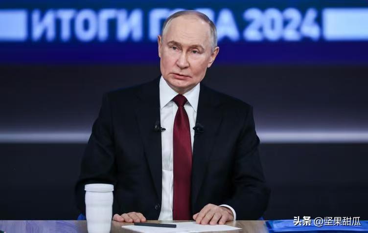 普京在12月19日的年度直播连线中称，叙利亚局势神仙也难救。当时驻在阿勒颇及周边