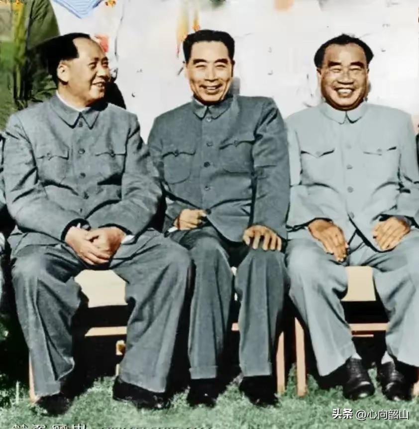 这三位伟大的无产阶级革命家、政治家、军事家都不会打桥牌，也没有闲功夫打桥牌，他们