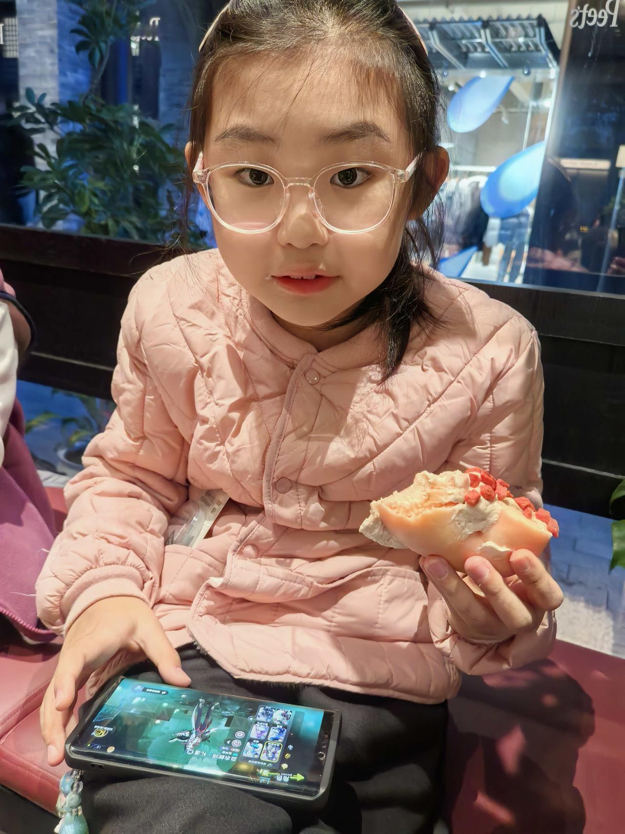 你会深刻地品尝到只有纯粹的永无止境的经验能量的变化，但“当下即刻”却保持不变。品