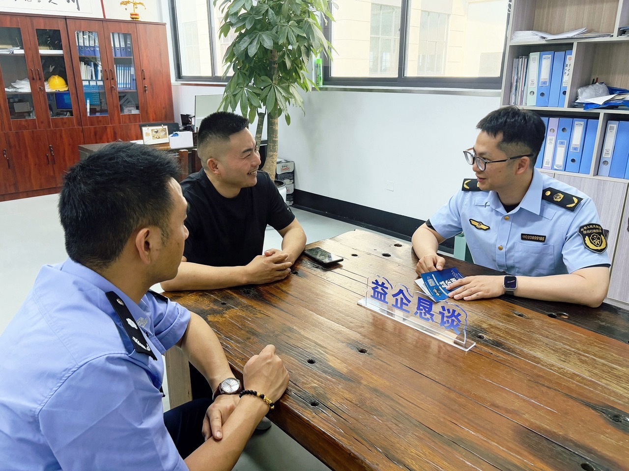 宁波慈溪护航企业加速跑服务跑在项目前 服务跑在项目前，慈溪护航企业“加速跑慈溪胜
