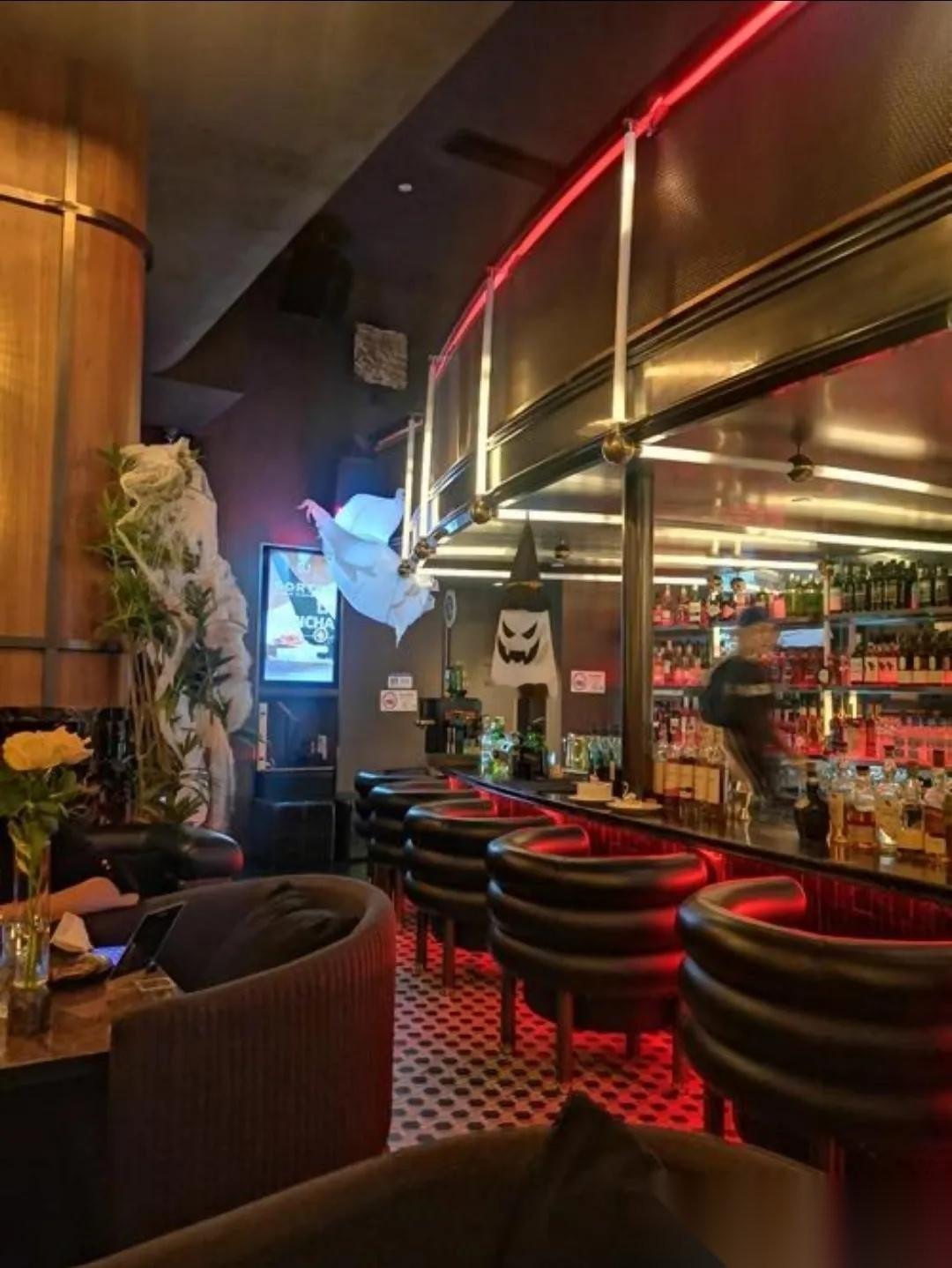 西甲：莱万特-赫塔菲
赫塔菲最近的状态相当炸裂，我也一直在看他们比赛，球队主帅博