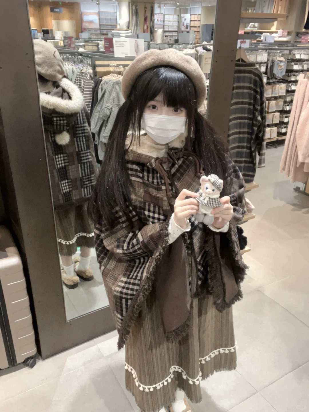 小斗篷₍˄ ₗ   ̫ ₗ ˄₎◞ ̑̑