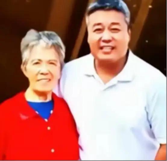 2015年，山东46岁男子唐健投资失败，妻子却在他负债4600万后，带着孩子离开